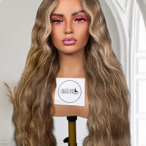 Blonde Wavy Hair Wig